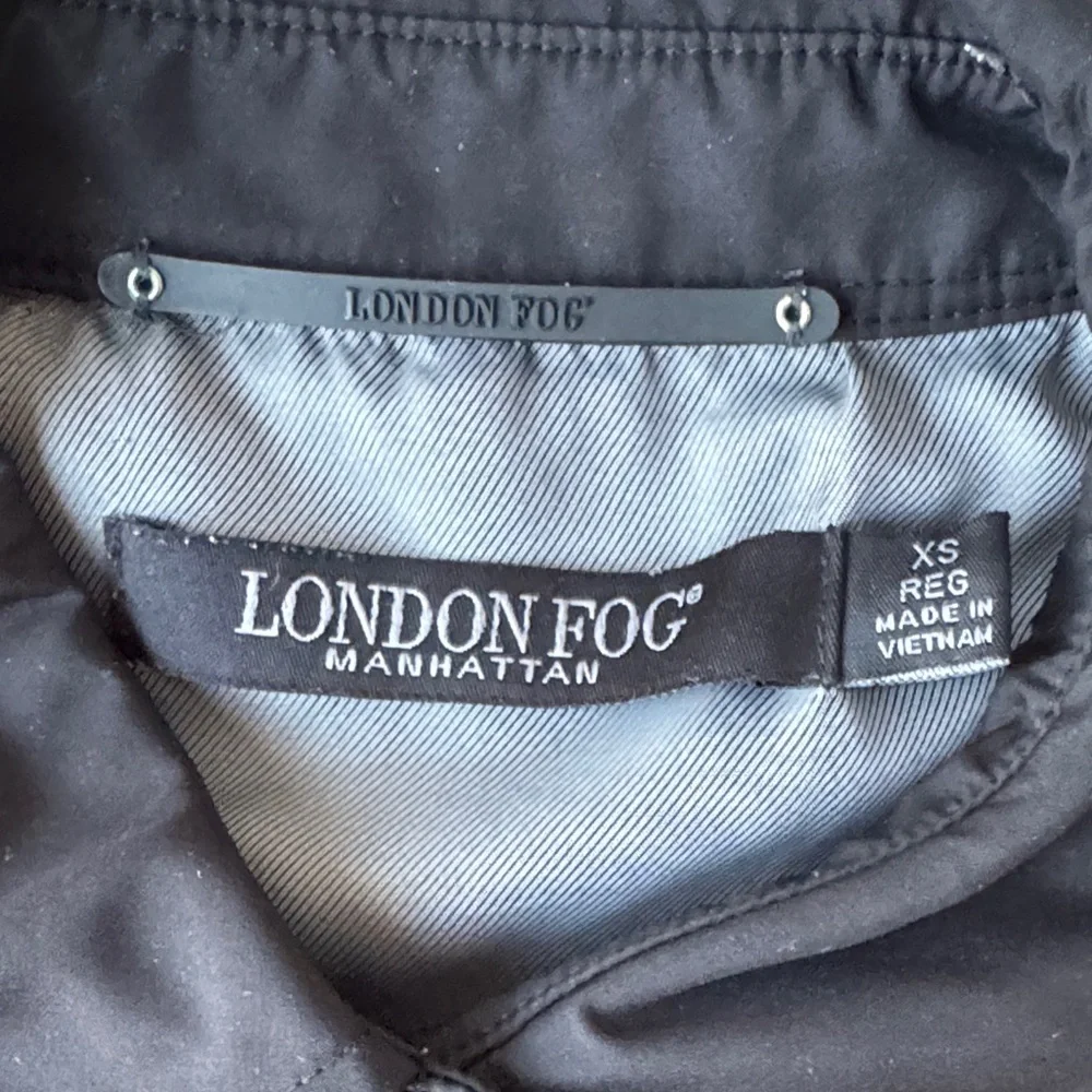 LONDON FOG Manhattan Women's Black Lined Trench Coat - Picture 7 of 14